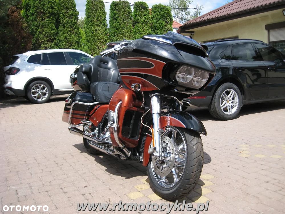 Harley-Davidson Touring Road Glide - 1