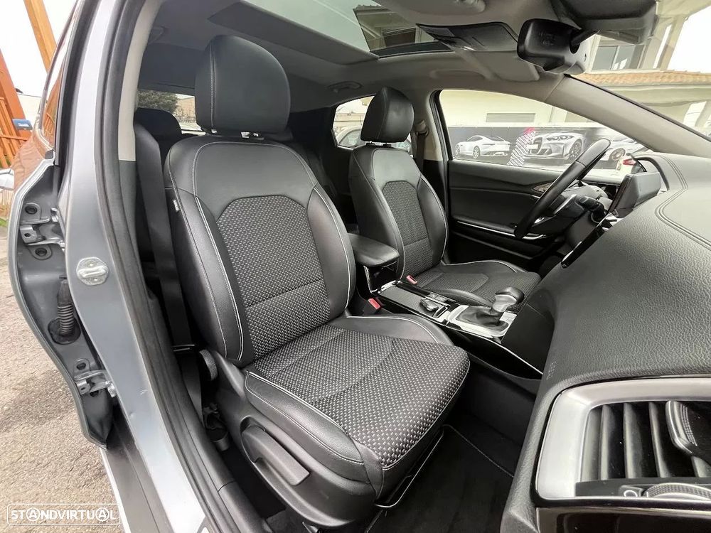 Kia XCeed 1.6 GDi PHEV Drive - 33