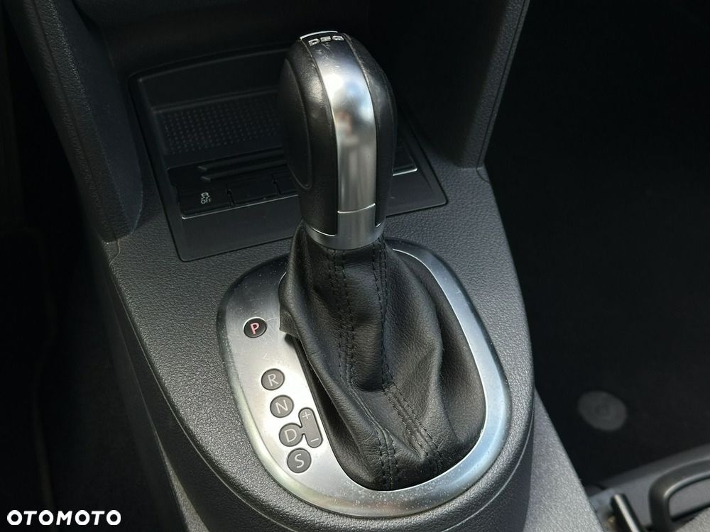 Volkswagen Touran - 24