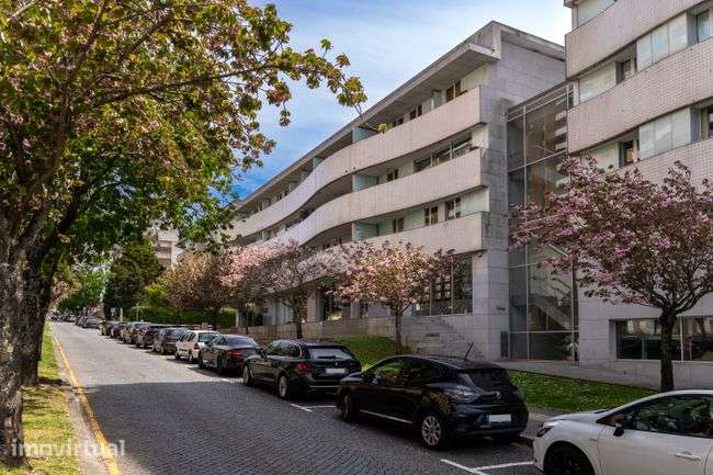 Apartamento T3 à venda no Porto - Grande imagem: 2/27