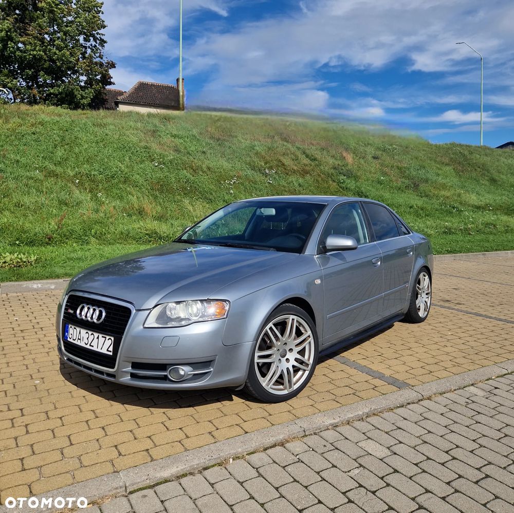 Audi A4 - 1