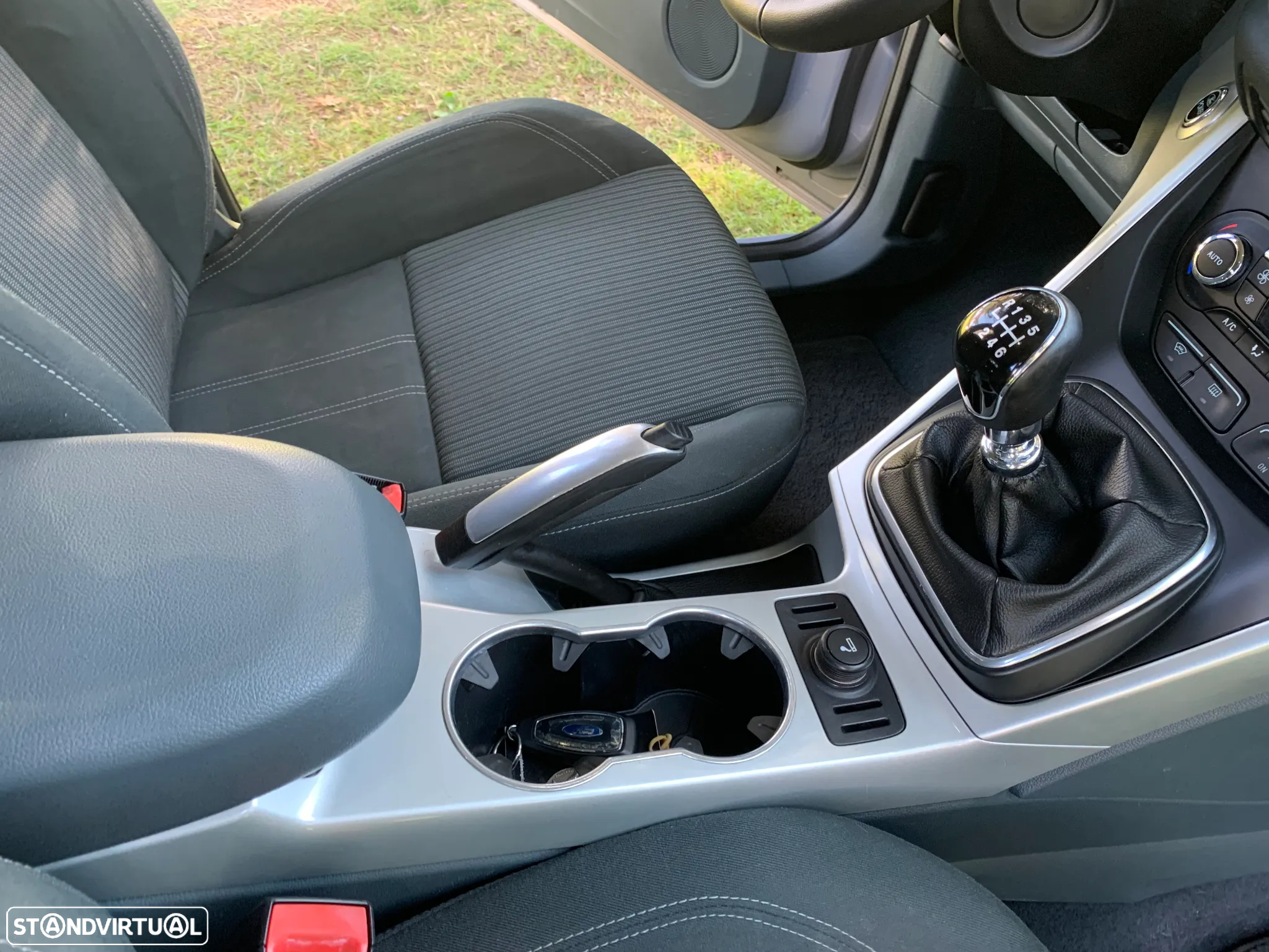 Ford C-Max 1.6 TDCi Titanium Edition S/S - 34