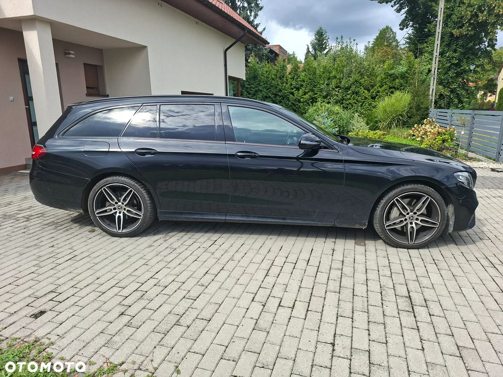 Mercedes-Benz Klasa E 220 d 9G-TRONIC - 19