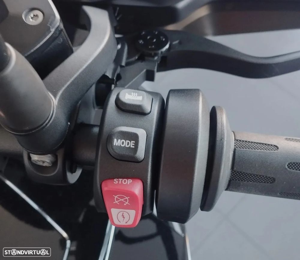 BMW S 1000 XR TRIPLE BLACK - 7