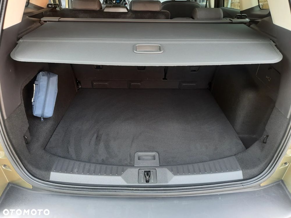 Ford Kuga 1.5 EcoBoost 2x4 Individual - 15