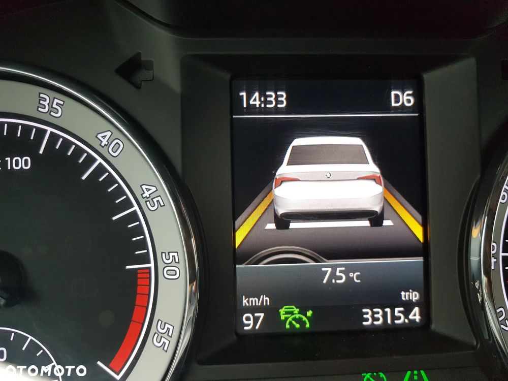 Skoda Octavia 2.0 TDI SCR 4x4 Style DSG - 11
