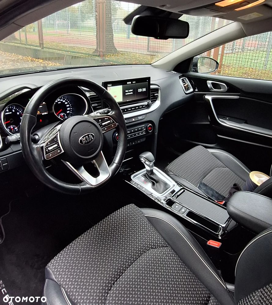 Kia XCeed 1.4 T-GDI L Business Line DCT - 11