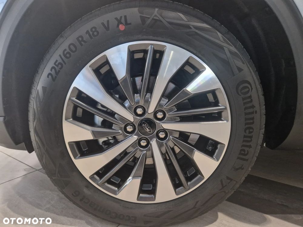 Ford Kuga 2.5 FHEV FWD Titanium eCVT - 33