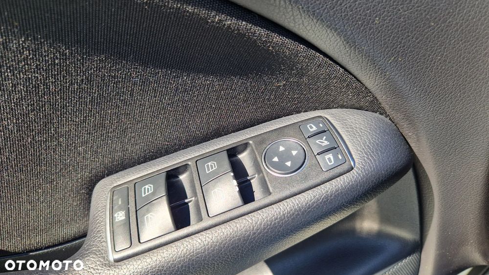 Mercedes-Benz Klasa B 180 (BlueEFFICIENCY) - 13