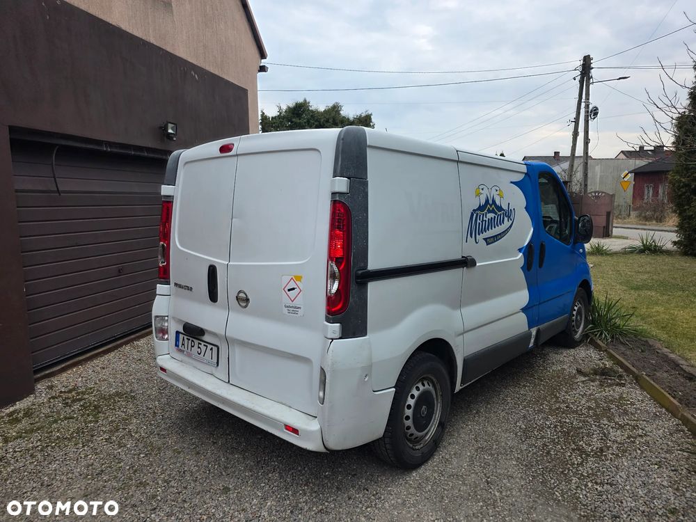 Renault trafic - 3