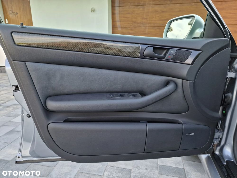 Audi RS6 4.2 Quattro Tiptr - 25