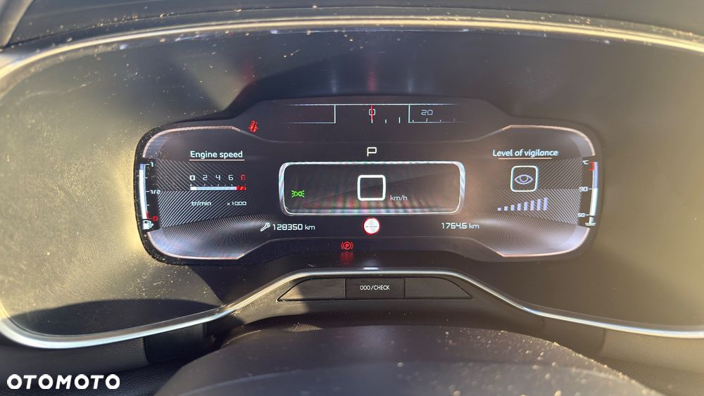 Citroën C5 Aircross 1.6 PureTech Live EAT8 - 4