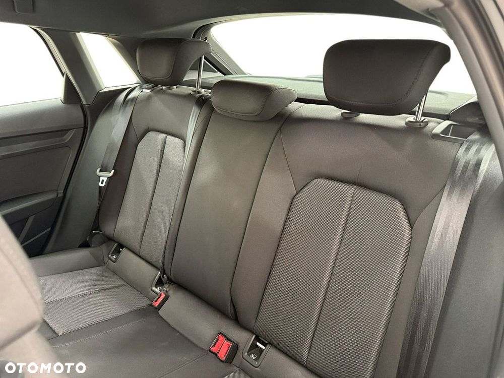Audi A3 Sportback - 13