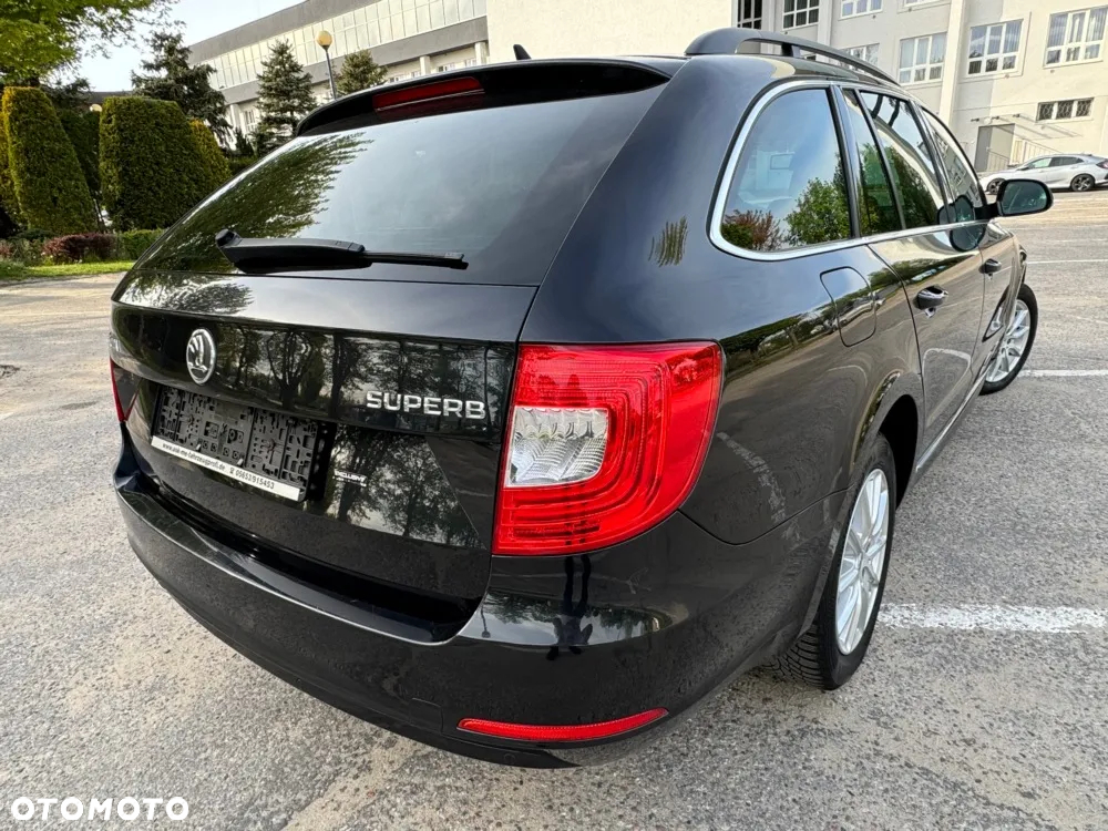 Skoda Superb Combi 2.0 TDI DSG Elegance - 12