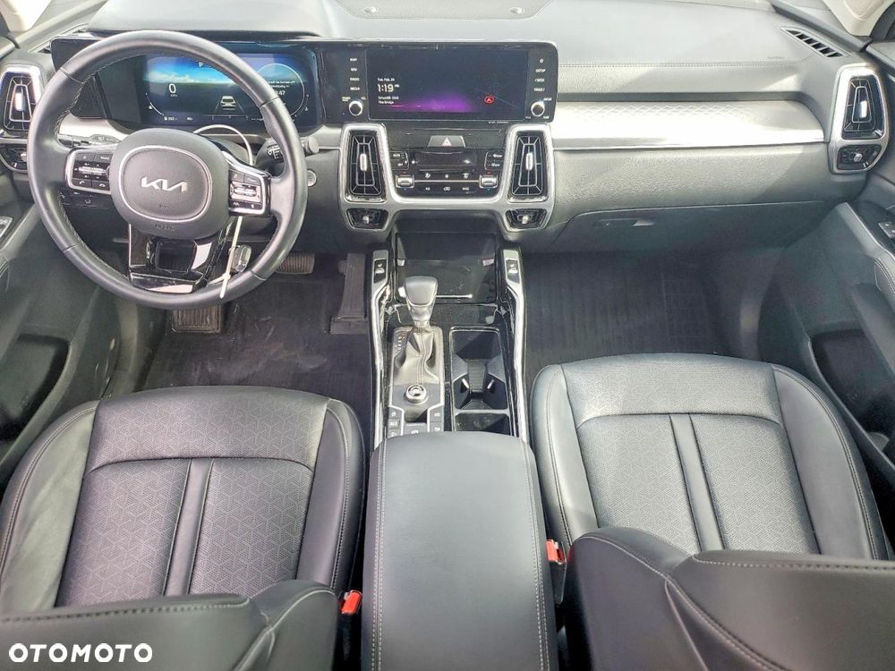Kia Sorento - 10