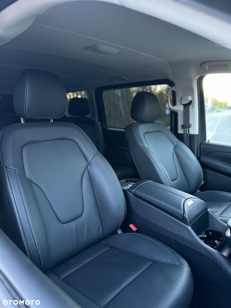 Mercedes-Benz Klasa V 220 d lang 9G-TRONIC Avantgarde - 16