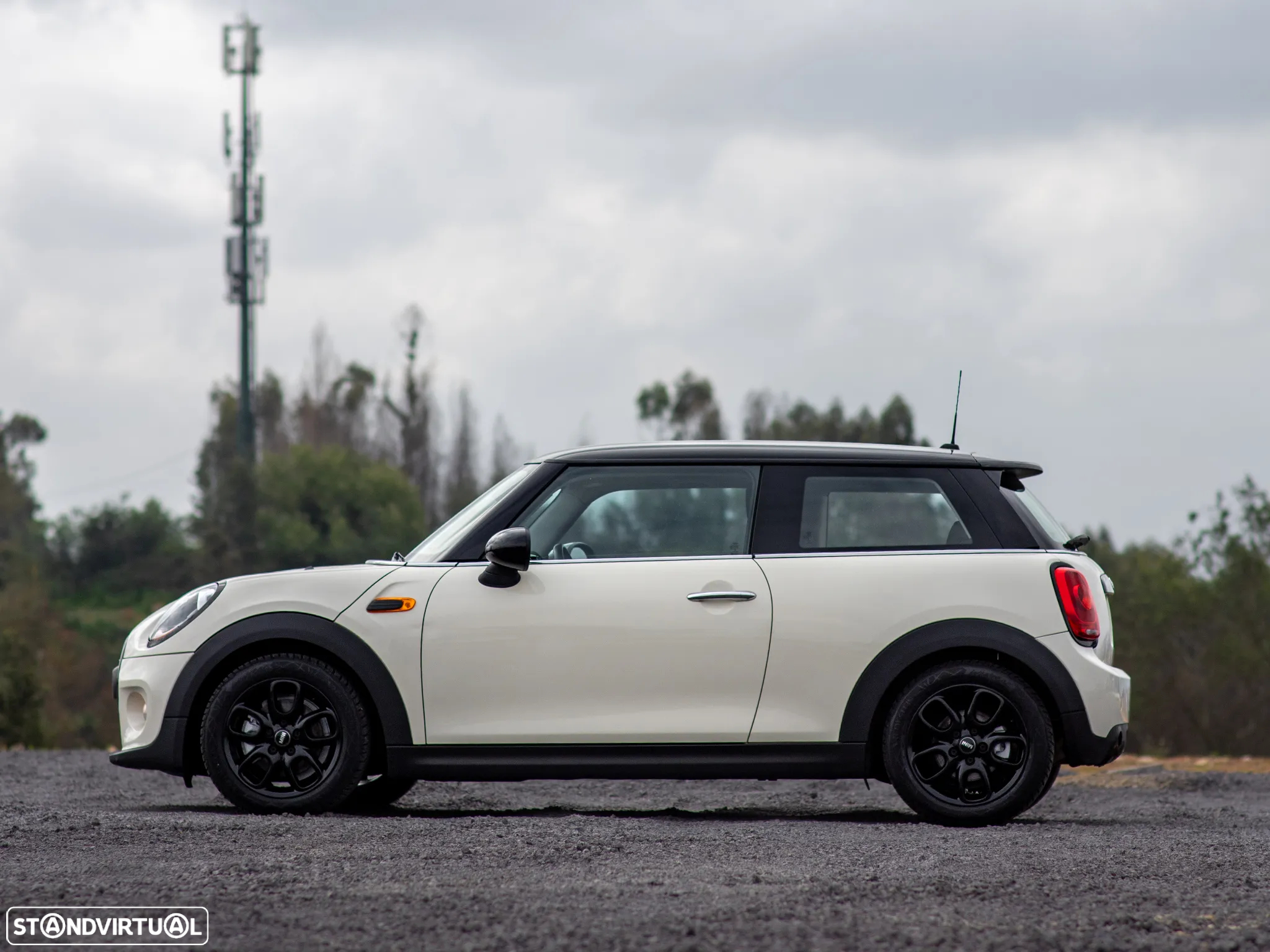 MINI 3 Portas One D - 6