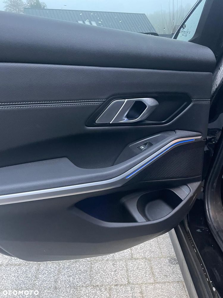 BMW Seria 3 320d Sport Line sport - 5