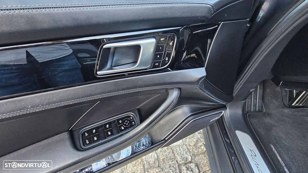 Porsche Panamera 4 S - 57