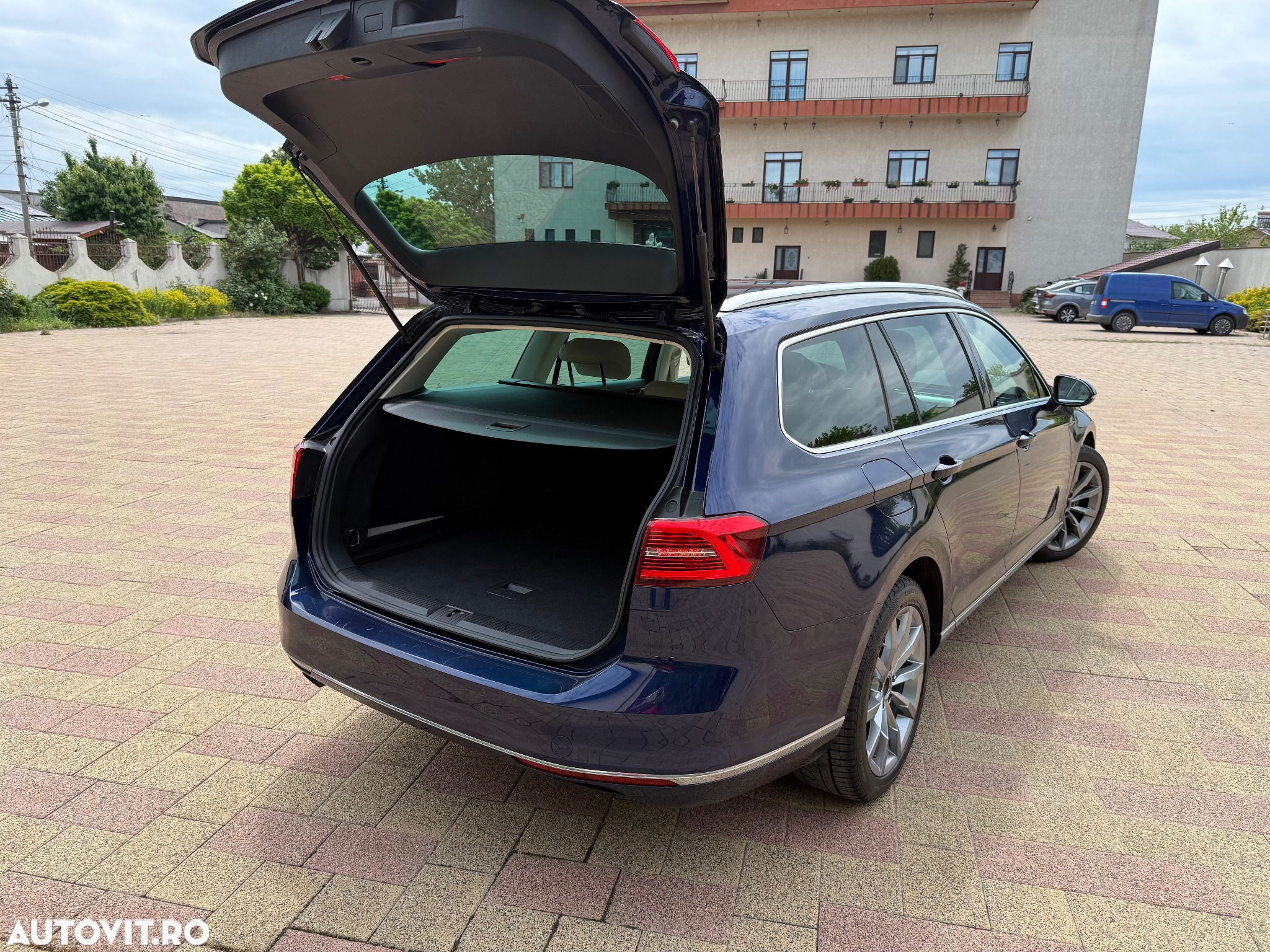 Volkswagen Passat Variant 2.0 TDI DSG 4Motion Highline - 7
