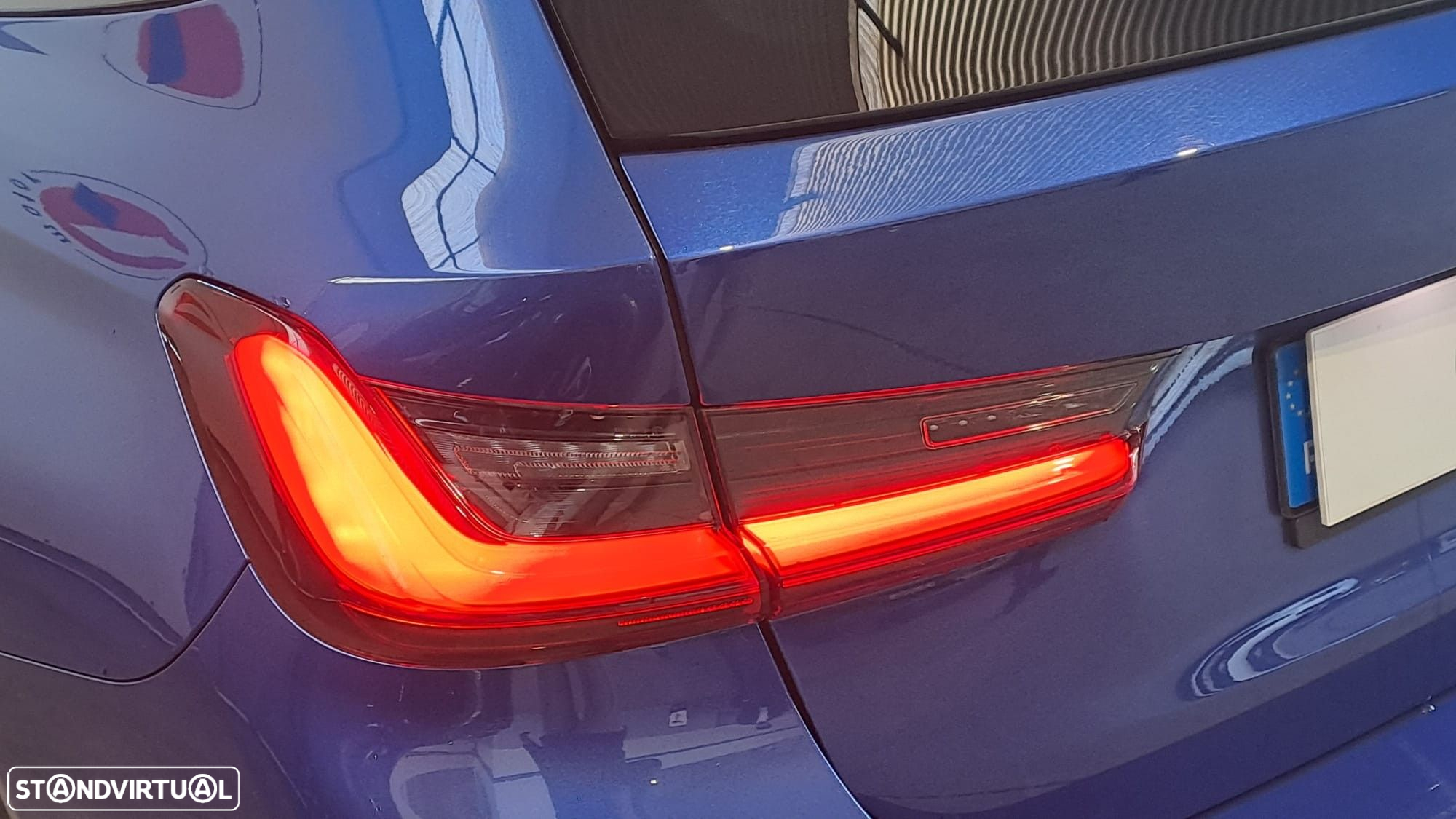 BMW 320 e Touring Pack Desportivo M Auto - 9