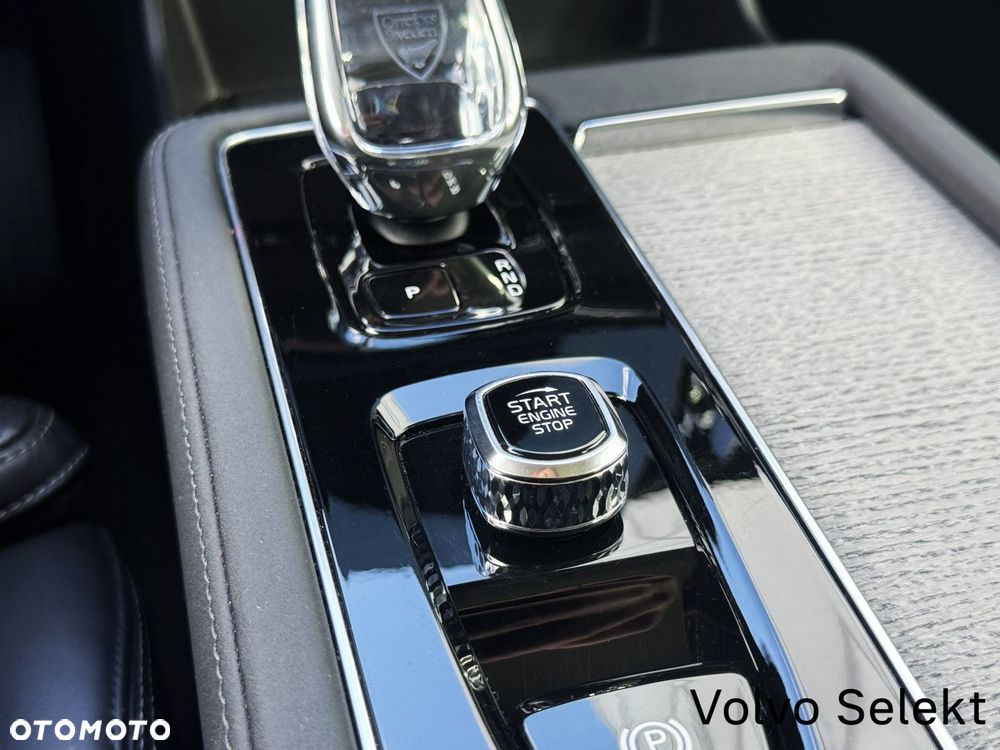 Volvo XC 90 - 25