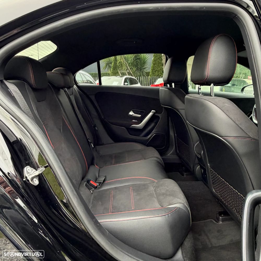 Mercedes-Benz A 250 Limousine e 8G-DCT AMG Line - 16