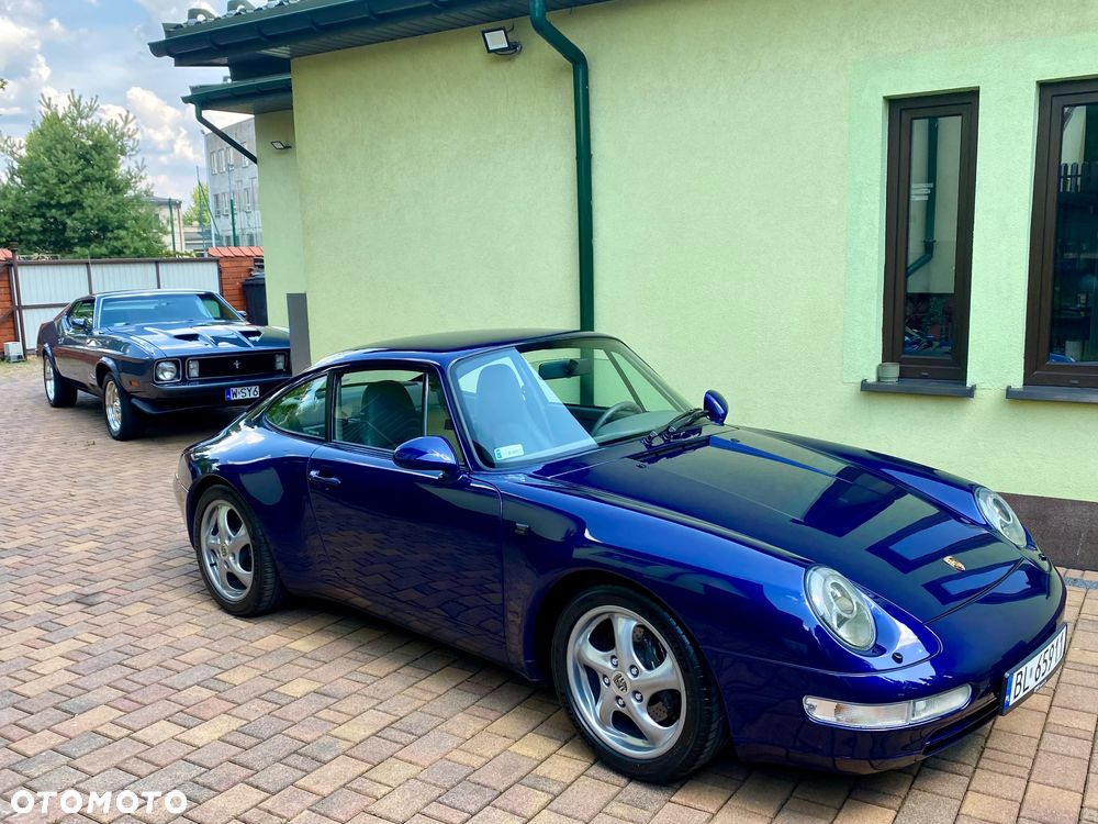 Porsche 911 Carrera - 33