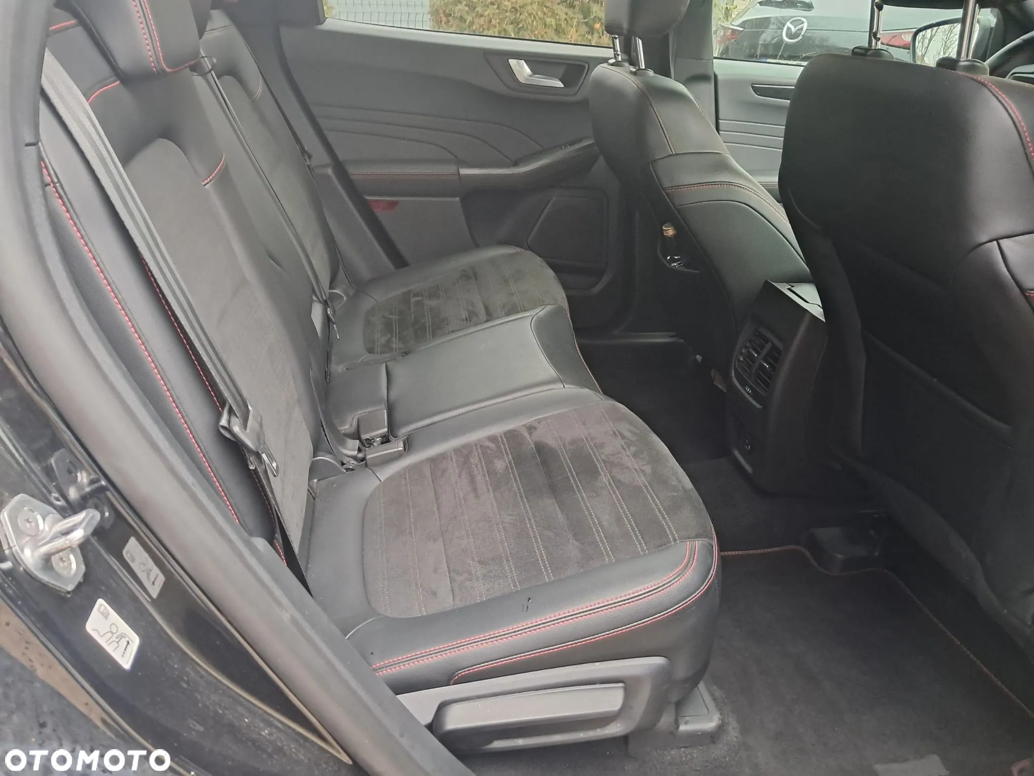 Ford Kuga 2.5 Duratec PHEV ST-LINE - 16