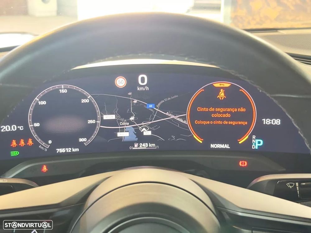 Porsche Taycan 4S - 26