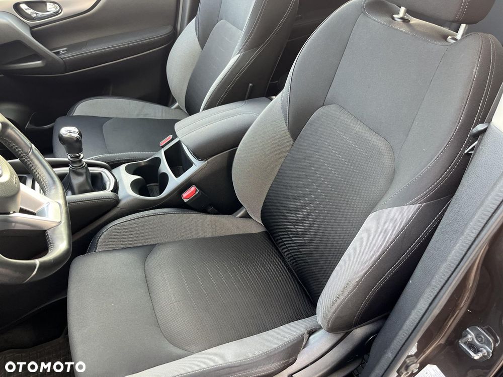 Nissan Qashqai 1.6 DIG-T N-Connecta - 12