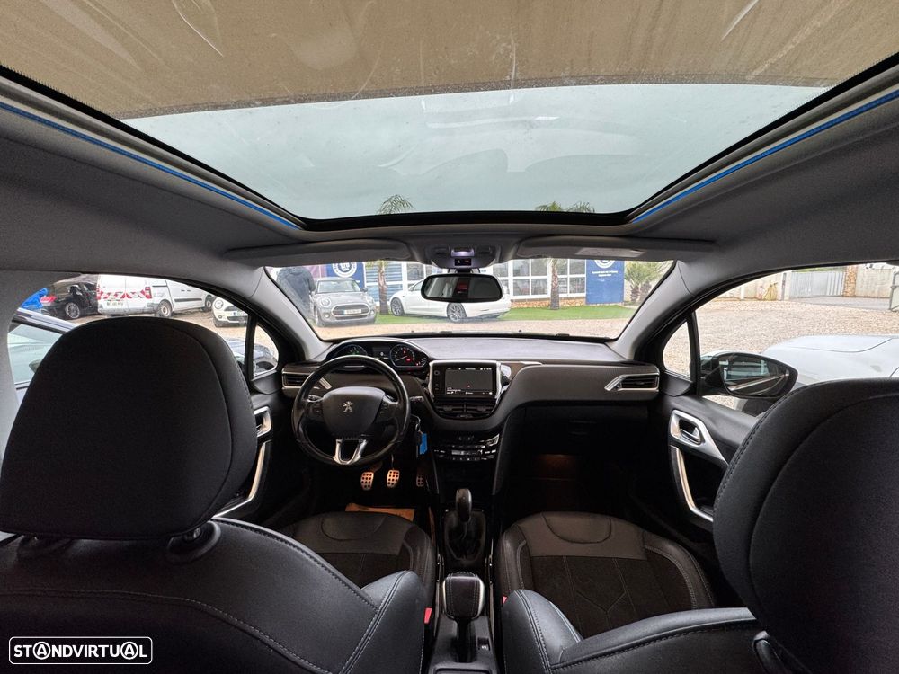 Peugeot 2008 1.2 PureTech Allure - 30