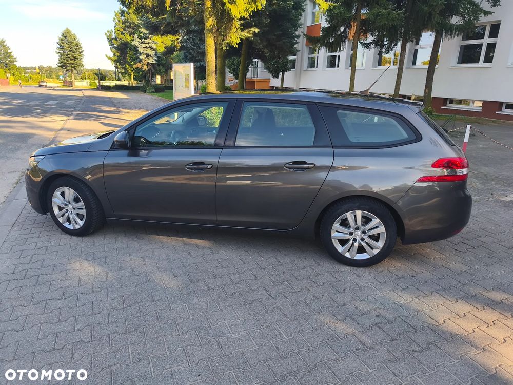 Peugeot 308 1.2 PureTech Allure S&S - 8