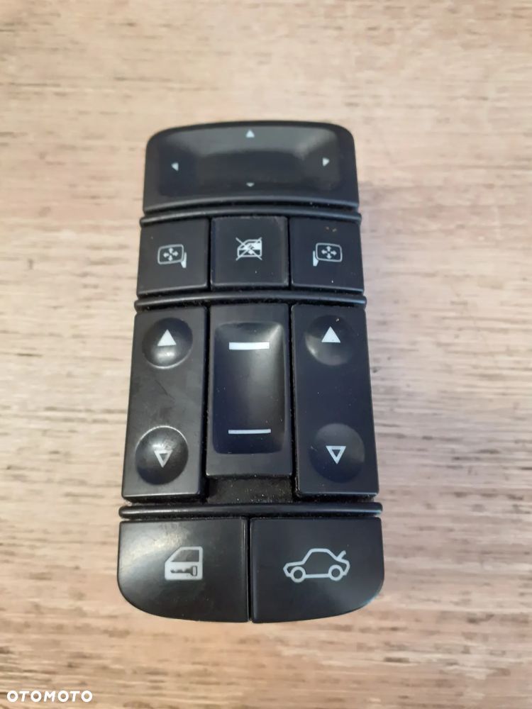PANEL STEROWANIA PRZEŁĄCZNIK SZYB DRZWI KIEROWCY OPEL VECTRA C - 1