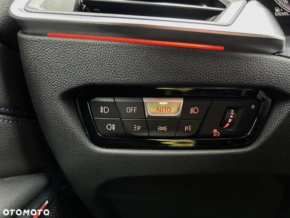 BMW Seria 3 330d MHEV M Sport sport - 28
