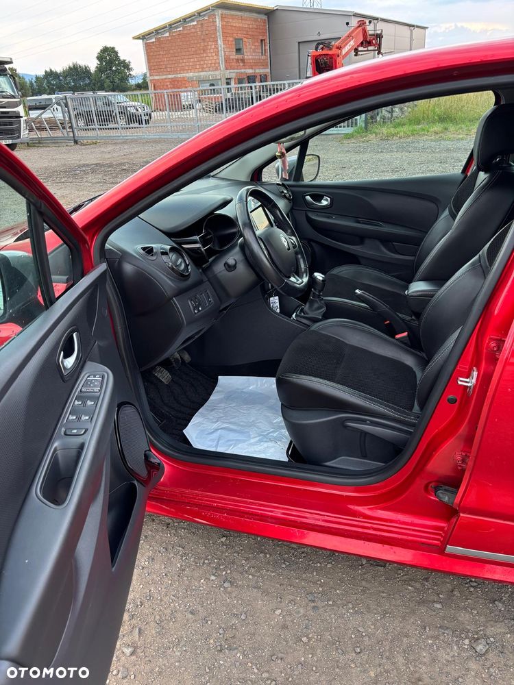 Renault Clio - 8
