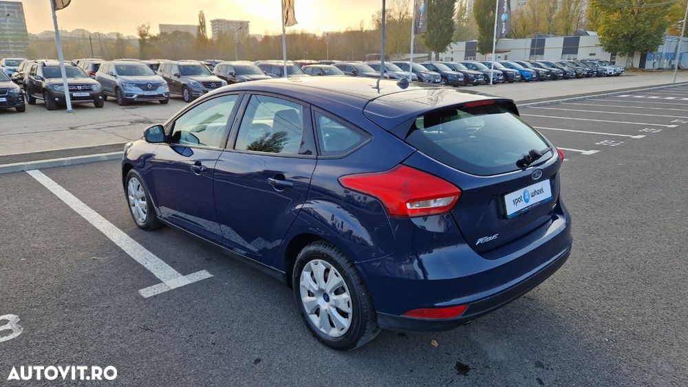 Ford Focus 1.0 EcoBoost Active - 8