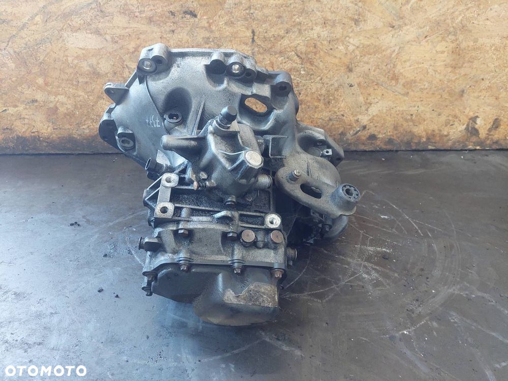 SKRZYNIA BIEGÓW OPEL CORSA D 1.3 CDTI MANUAL 5 BIEGÓW F17W355 - 3