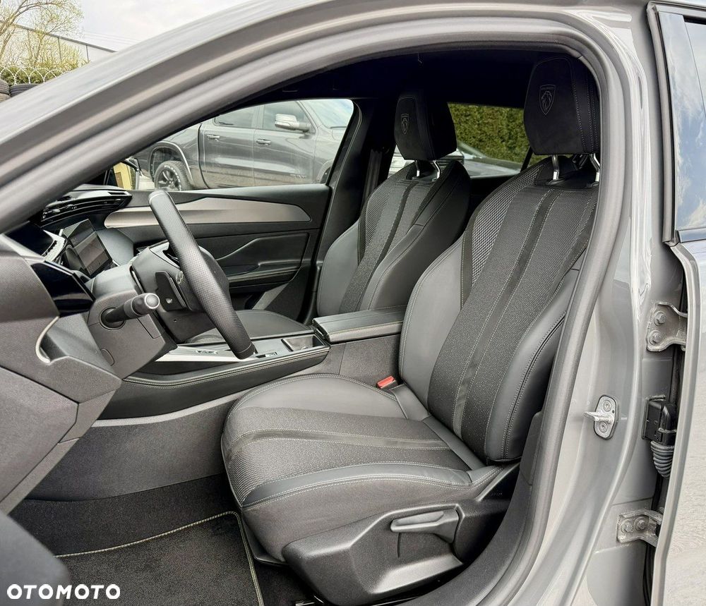 Peugeot 408 1.6 Plug-in Hybrid 240 GT E-DCS7 - 16