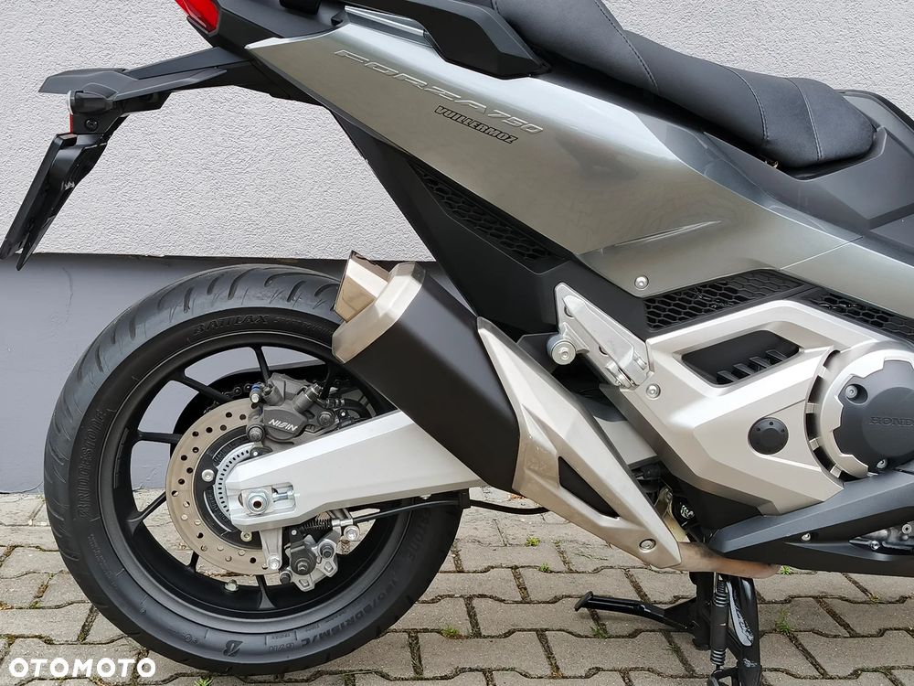 Honda NSS - 8