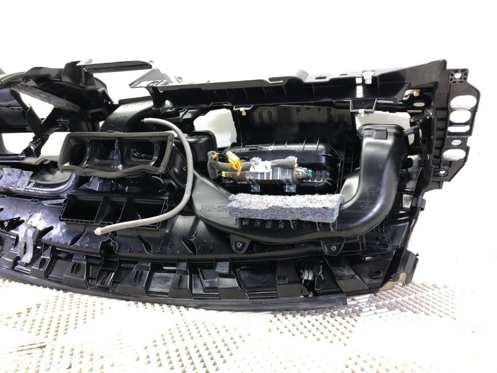 KOKPIT  VOLVO V60 I (155, 157) 2010 - 2018 D3 / D4 120 kW [163 KM] olej napędowy 2010 - 2014 - 9