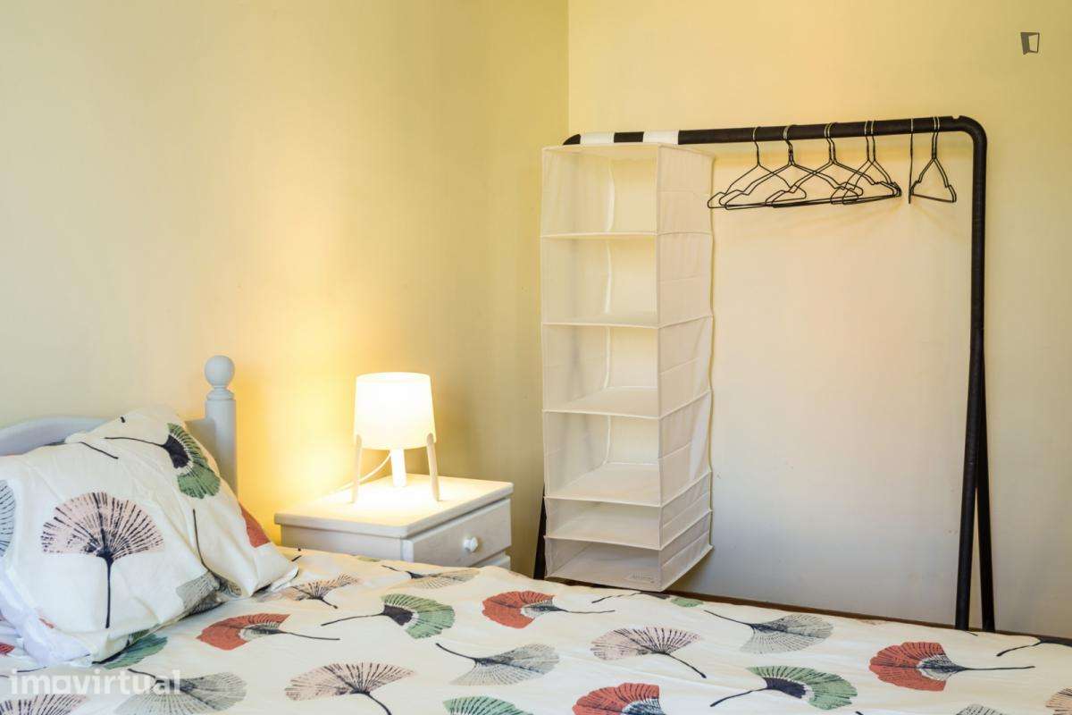 Quarto - localizado em Telheiras Lisbon - Grande imagem: 3/14