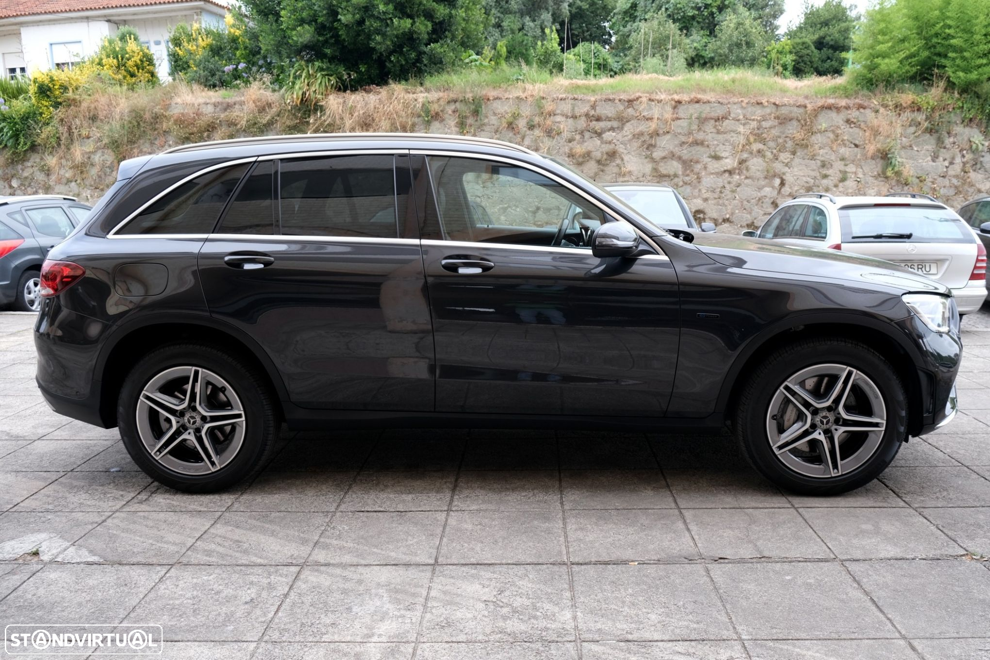 Mercedes-Benz GLC 300 e 4Matic - 30