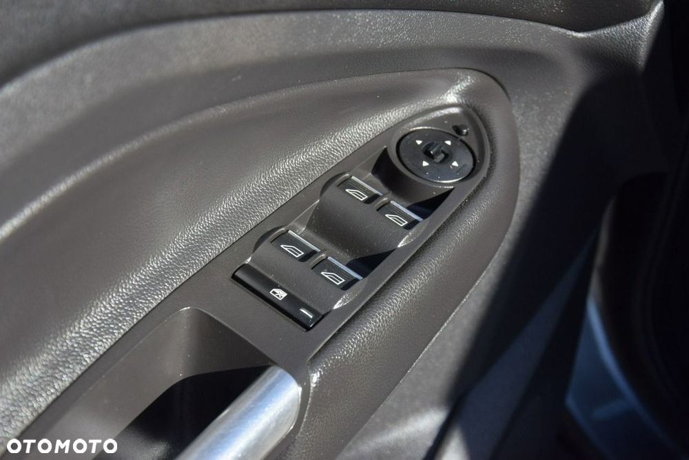 Ford Kuga 2.0 TDCi 4x4 Titanium - 17