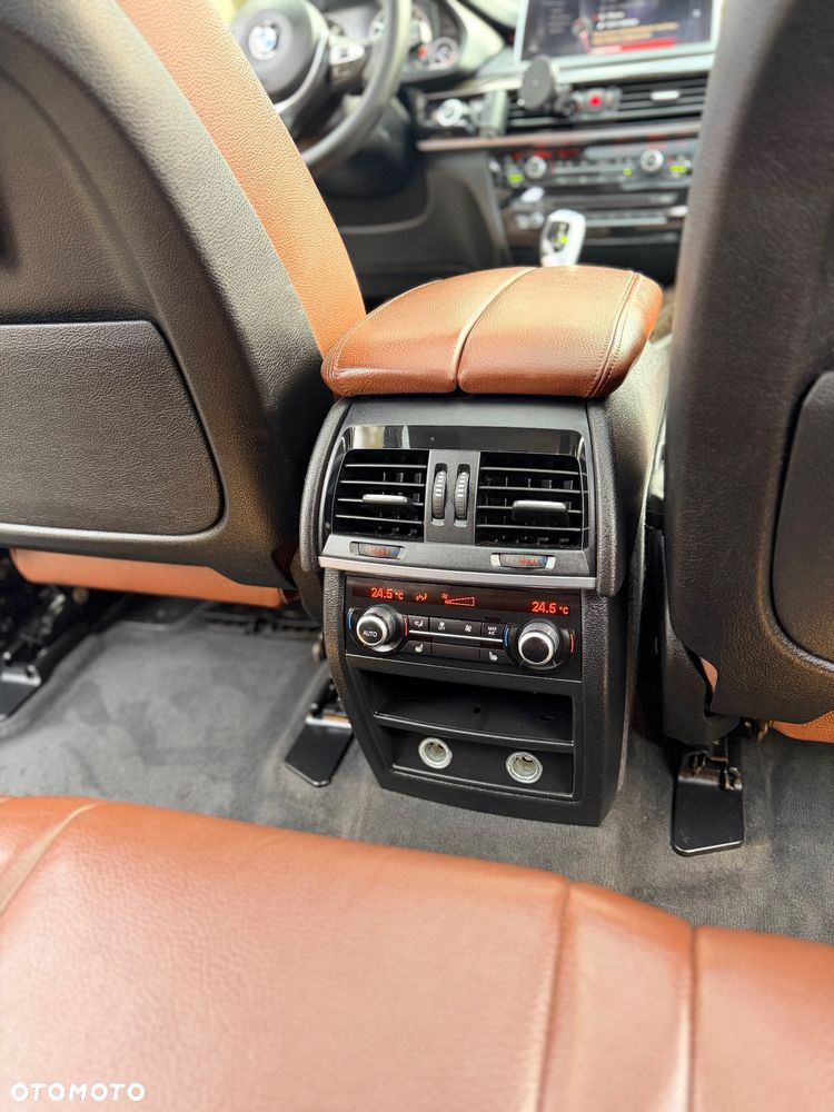 BMW X5 xDrive35i - 15