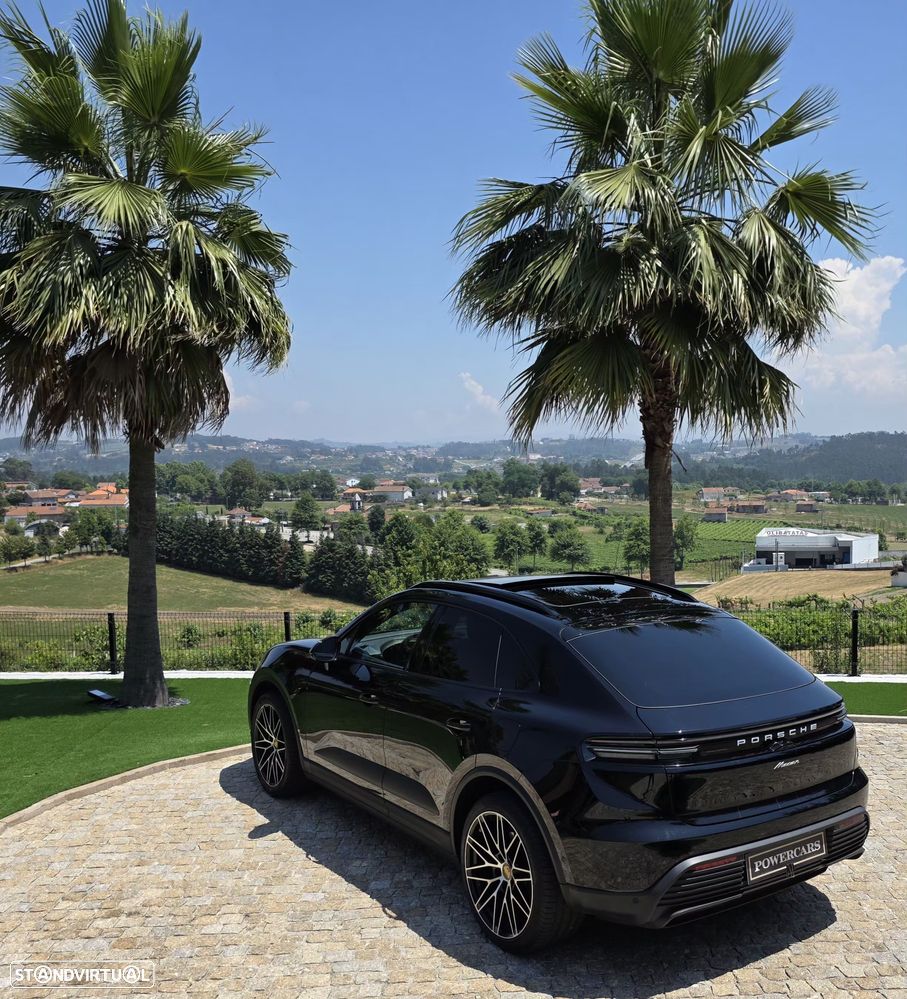 Porsche Macan Electric - 10