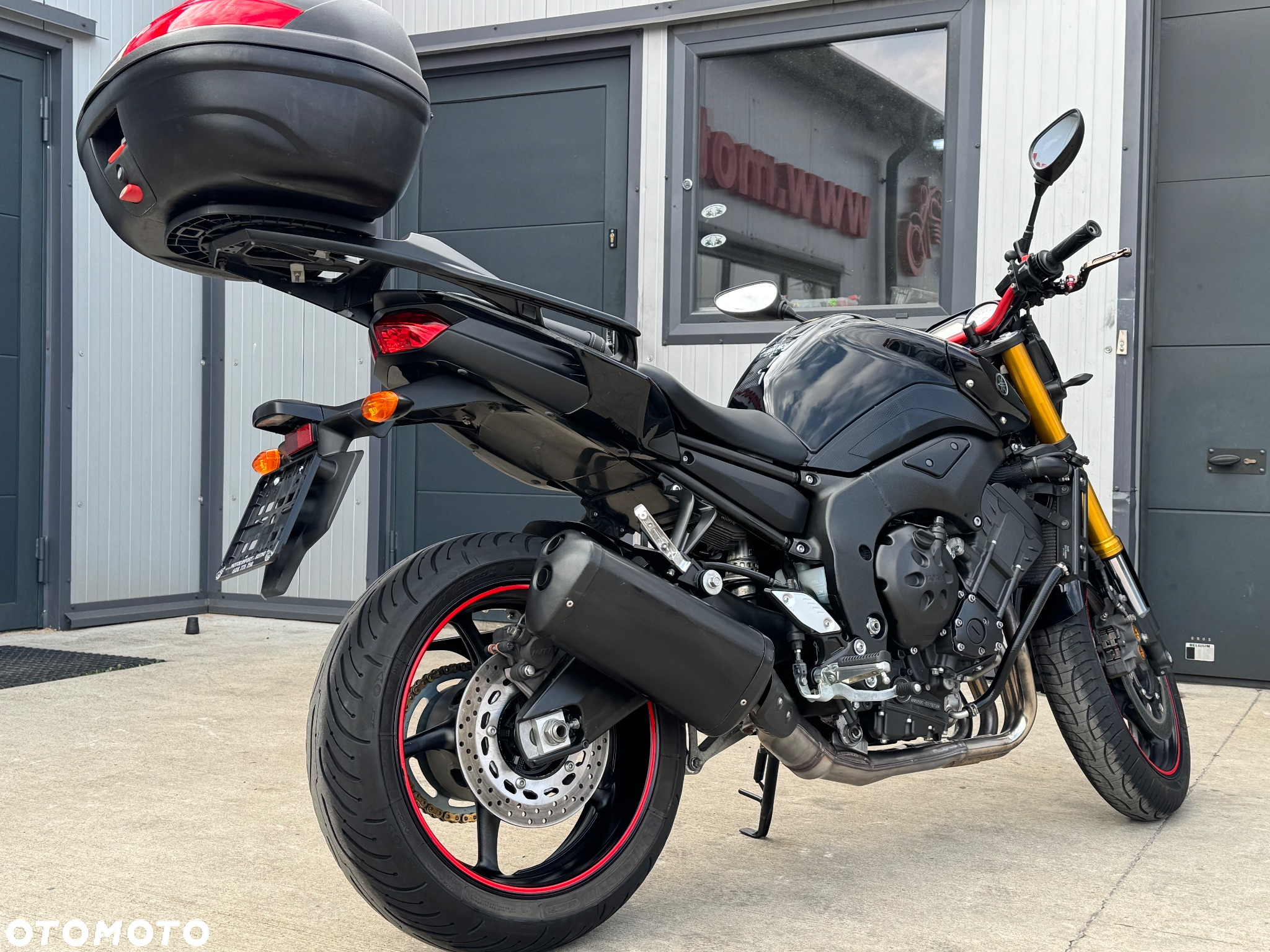Yamaha FZ8 - 4