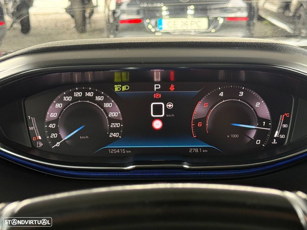 Peugeot 3008 1.5 BlueHDi GT Pack EAT8 - 40