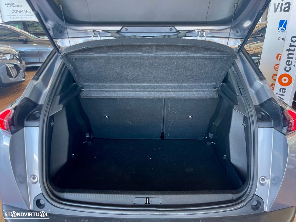 Peugeot 2008 1.2 PureTech Active Pack EAT8 - 28