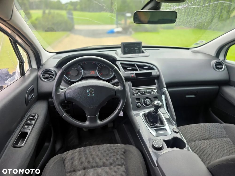 Peugeot 3008 HDi 115 Allure - 15